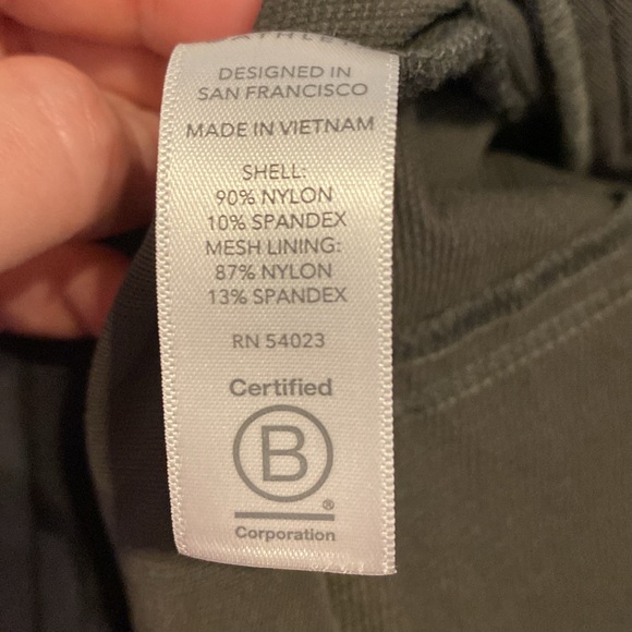 Athleta Pants NWOT - Picture 6 of 6